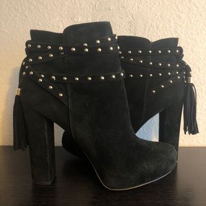 Jessica Simpson Marguerit sued bootie